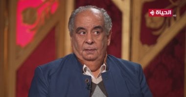 يوسف زيدان: لا أخشى شيئا فى الدنيا وأحمل مسدسا منذ 24 عاما   حصري على لحظات