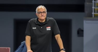 مدرب منتخب الطائرة يتقدم بمذكرة للاتحاد ضد اللاعبة زينة العلمى   حصري على لحظات