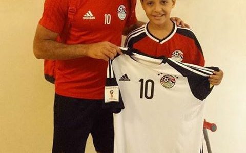 خير الملاعب.. مواقف إنسانية لا تنسى لنجوم المستطيل الأخضر   حصري على لحظات